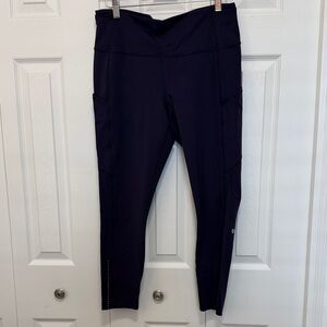Lululemon purple Athletic Leggings with Side Pockets 23”